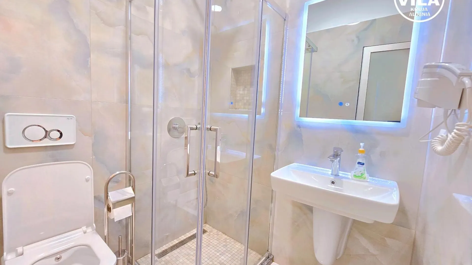 Vila Hk Kruje Bed & Breakfast