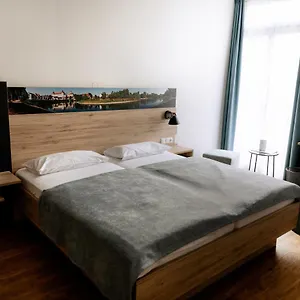 https://hotel-am-fluss.com-bavaria.com