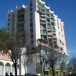 sun-tower-apartment-2019.hotels-in-tirana.com/